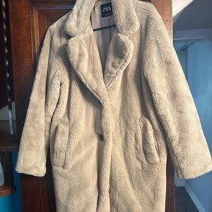 Zara Women's Plush Cream Teddy Jacket
